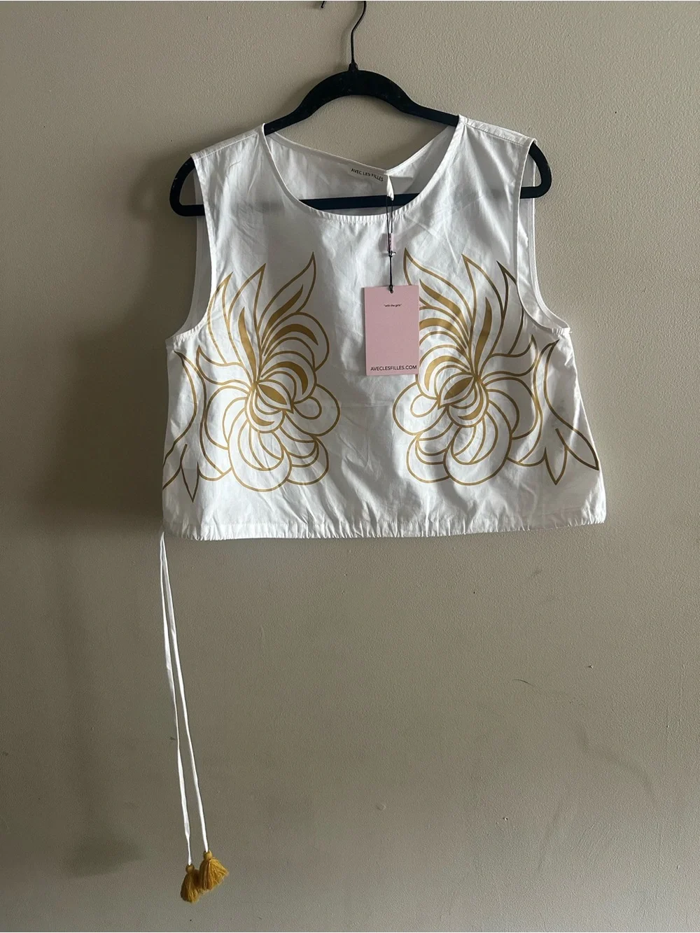 Avec Les Filles crisp white
